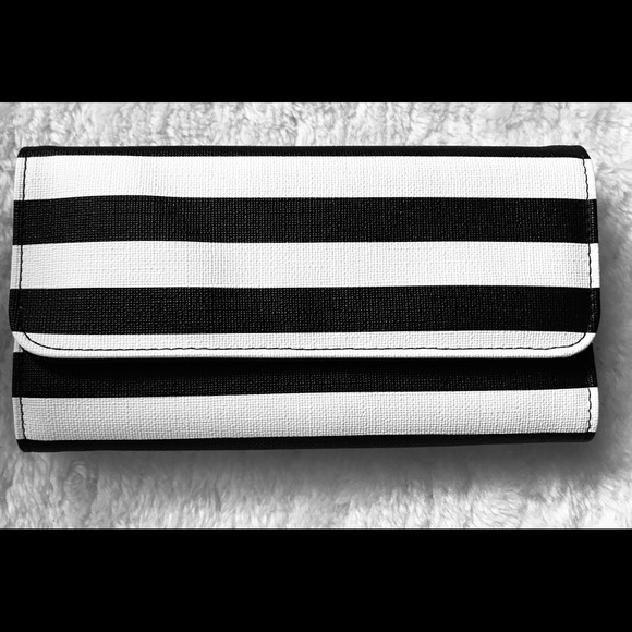 KUT FROM THE KLOTH WALLET - Picture 3 of 3